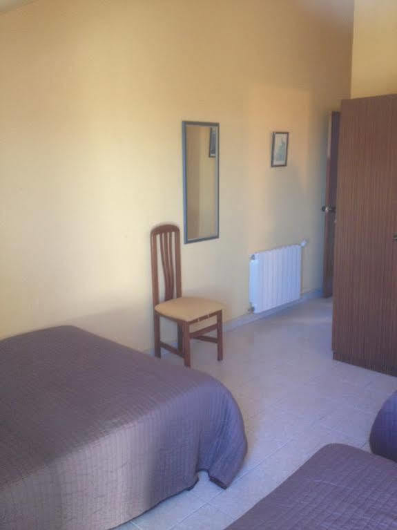 Hostal De Berria Сантонья Экстерьер фото
